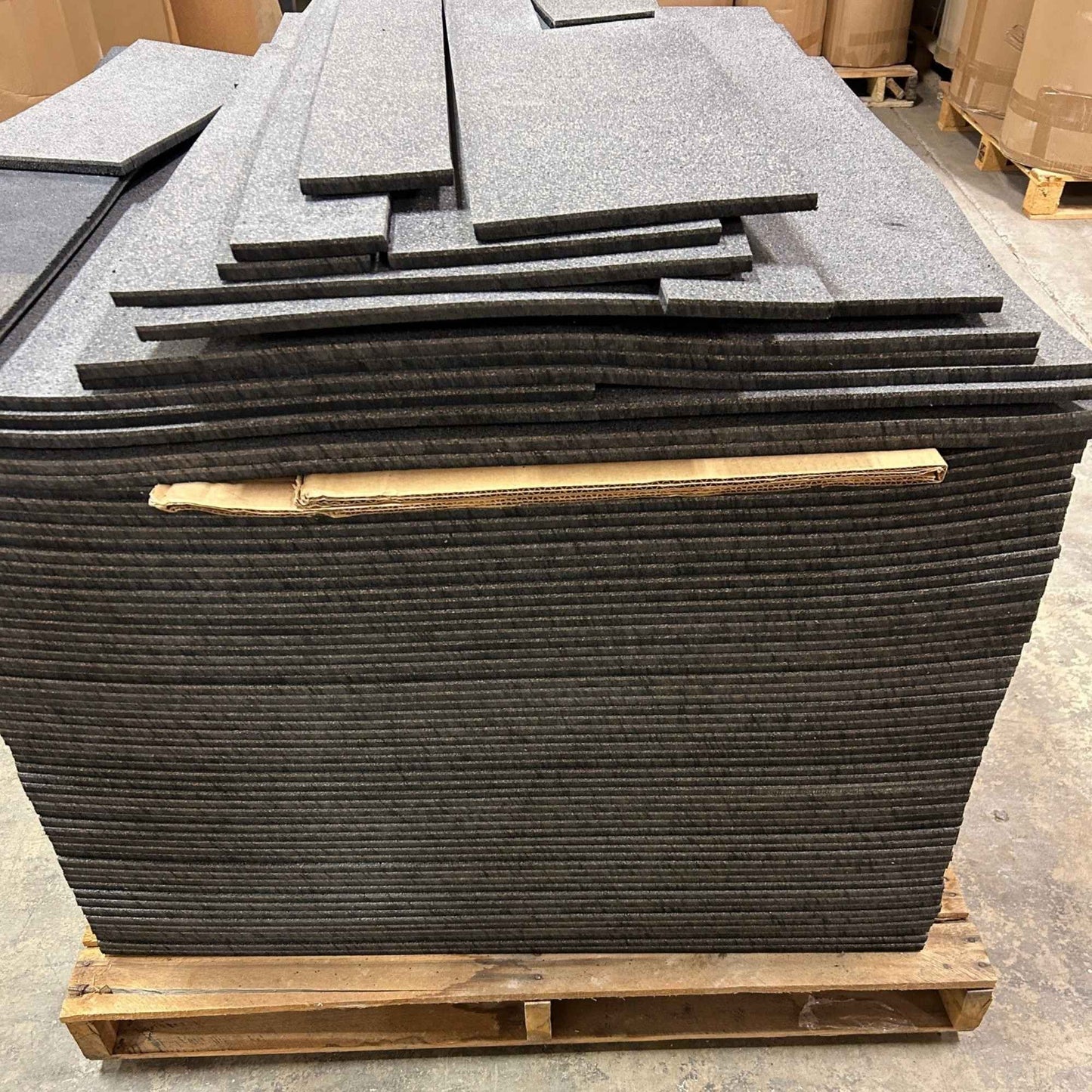 Rubber Cork Floor, Boulder 12mm - Lot of 51 tiles + off-cuts